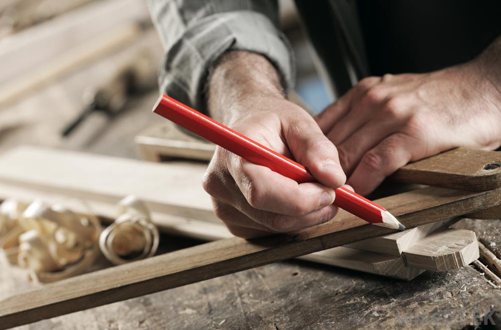 carpenter-marking-wood