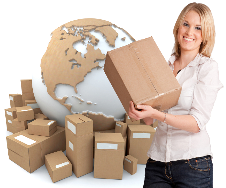 یک زن نگه داشتن یک جعبه با جهان احاطه شده توسط بسته های در پس زمینه