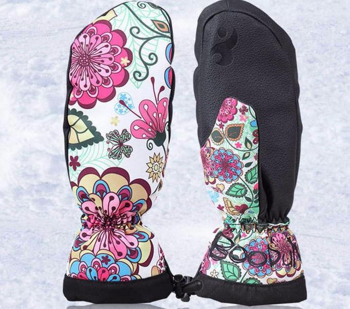 Female ski gloves