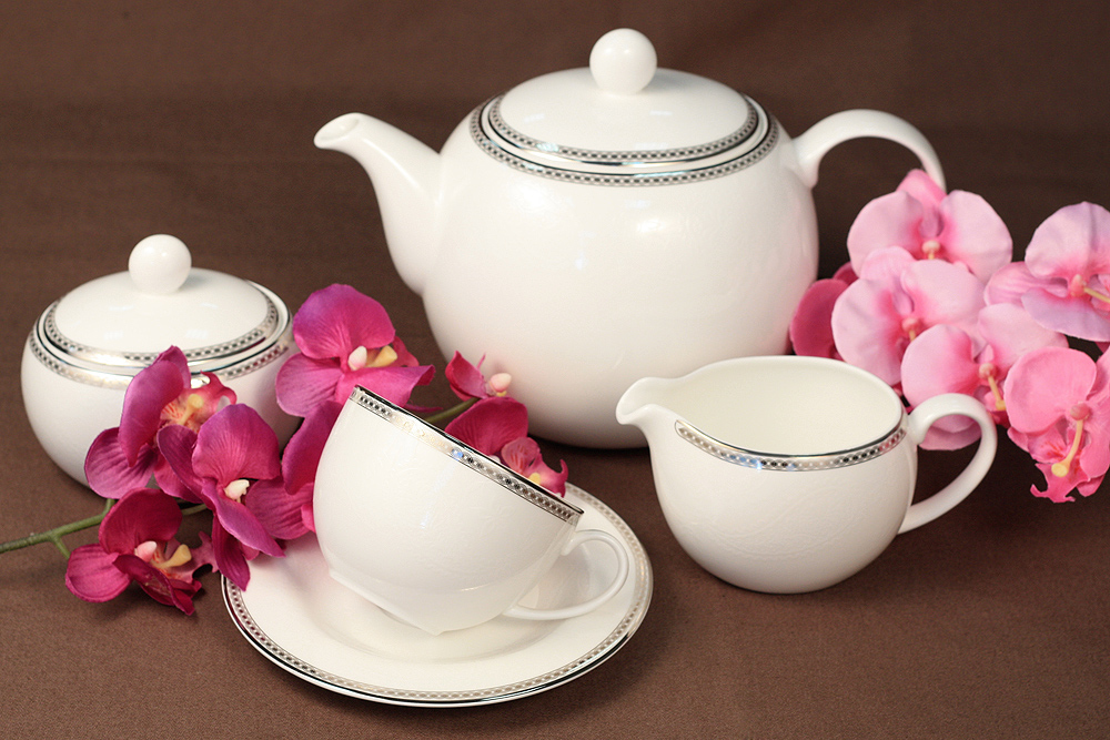 Grande seleção de conjuntos para chá e café no site