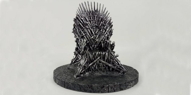 Figurine of iron throne