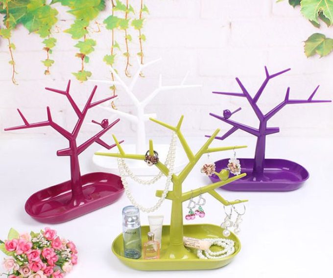 Trees holders for decorations