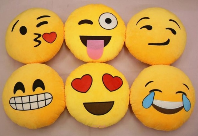 Cushion-emoticons for AliExpress