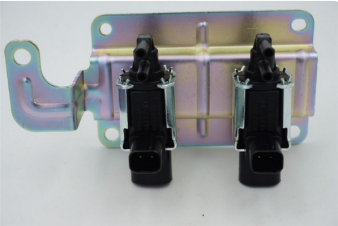 Solenoid valve exhaust manifold